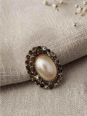 Vintage Regal Faux Pearl & Smoky Rhinestone Tiered Brooch